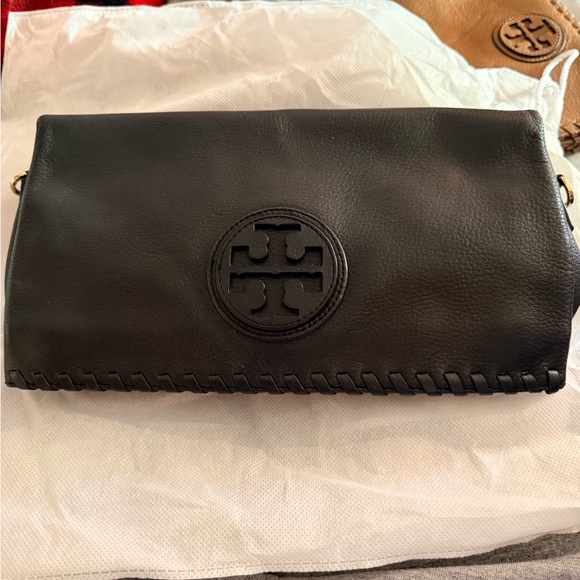 Tory Burch Handbags - Tory Burch Black Leather Crossbody Bag
